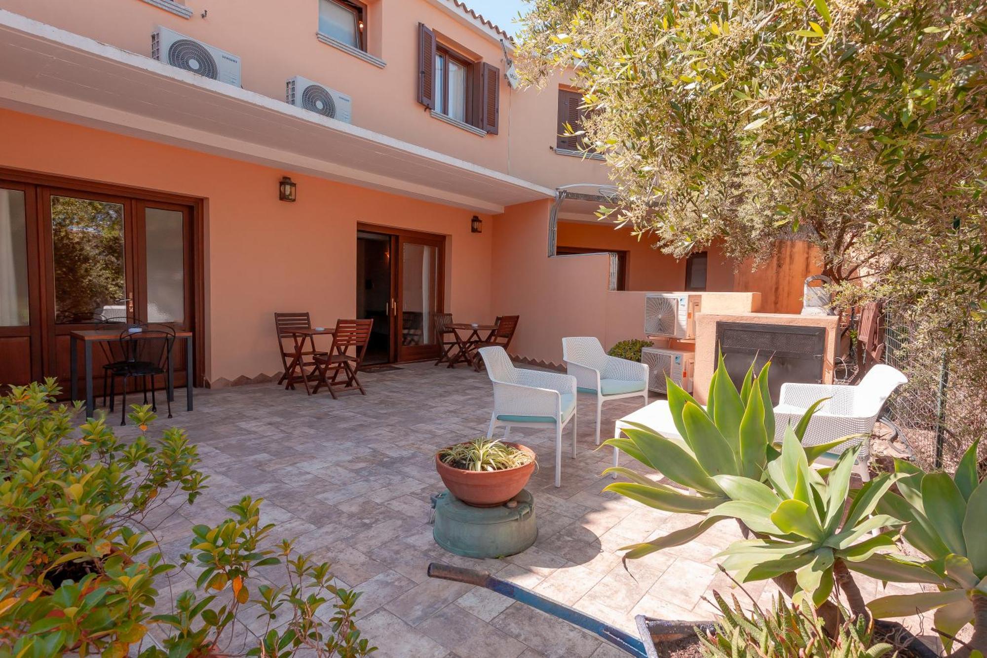 B&B Pettirosso San Teodoro  Exterior foto