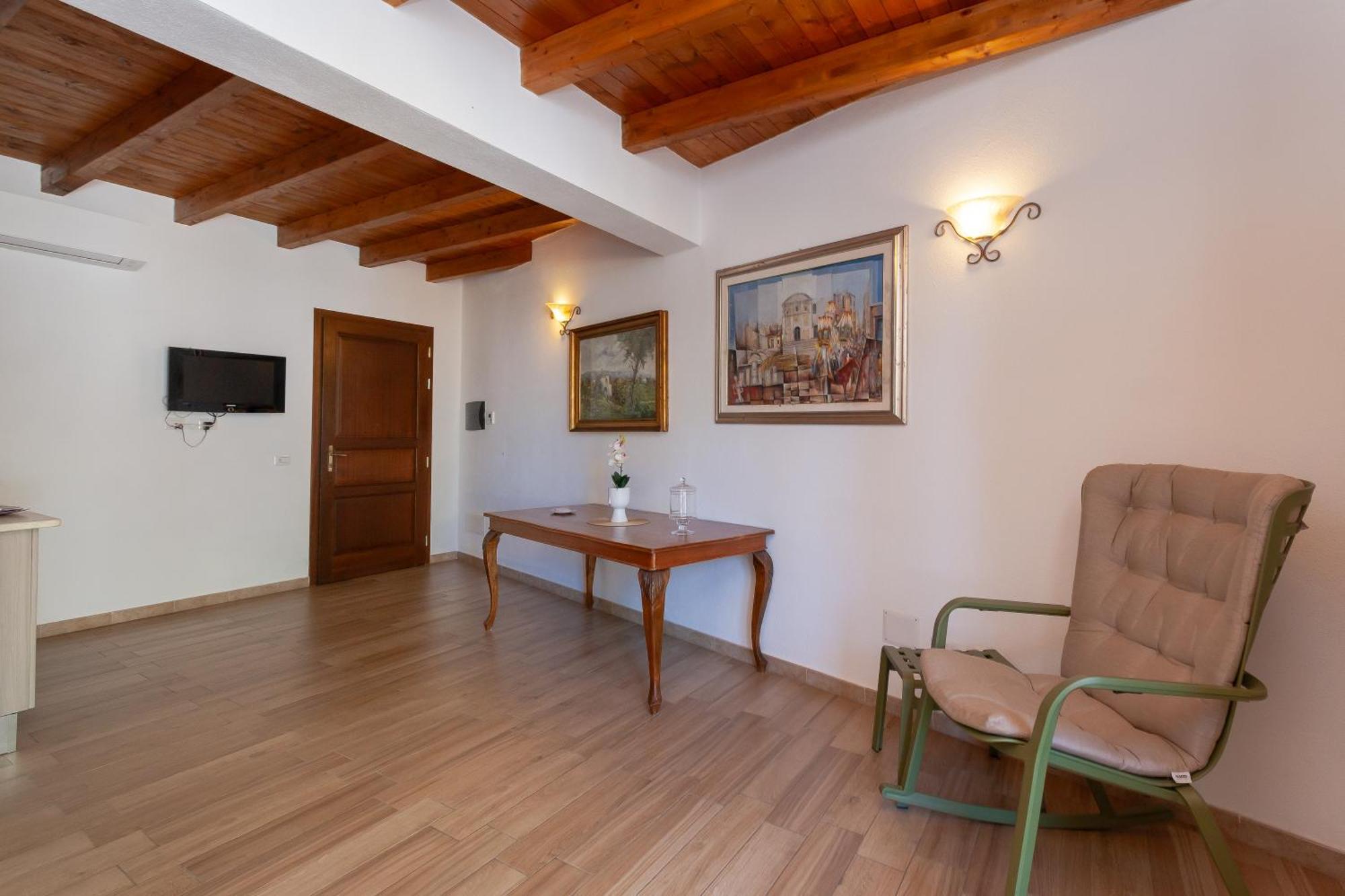 B&B Pettirosso San Teodoro  Exterior foto