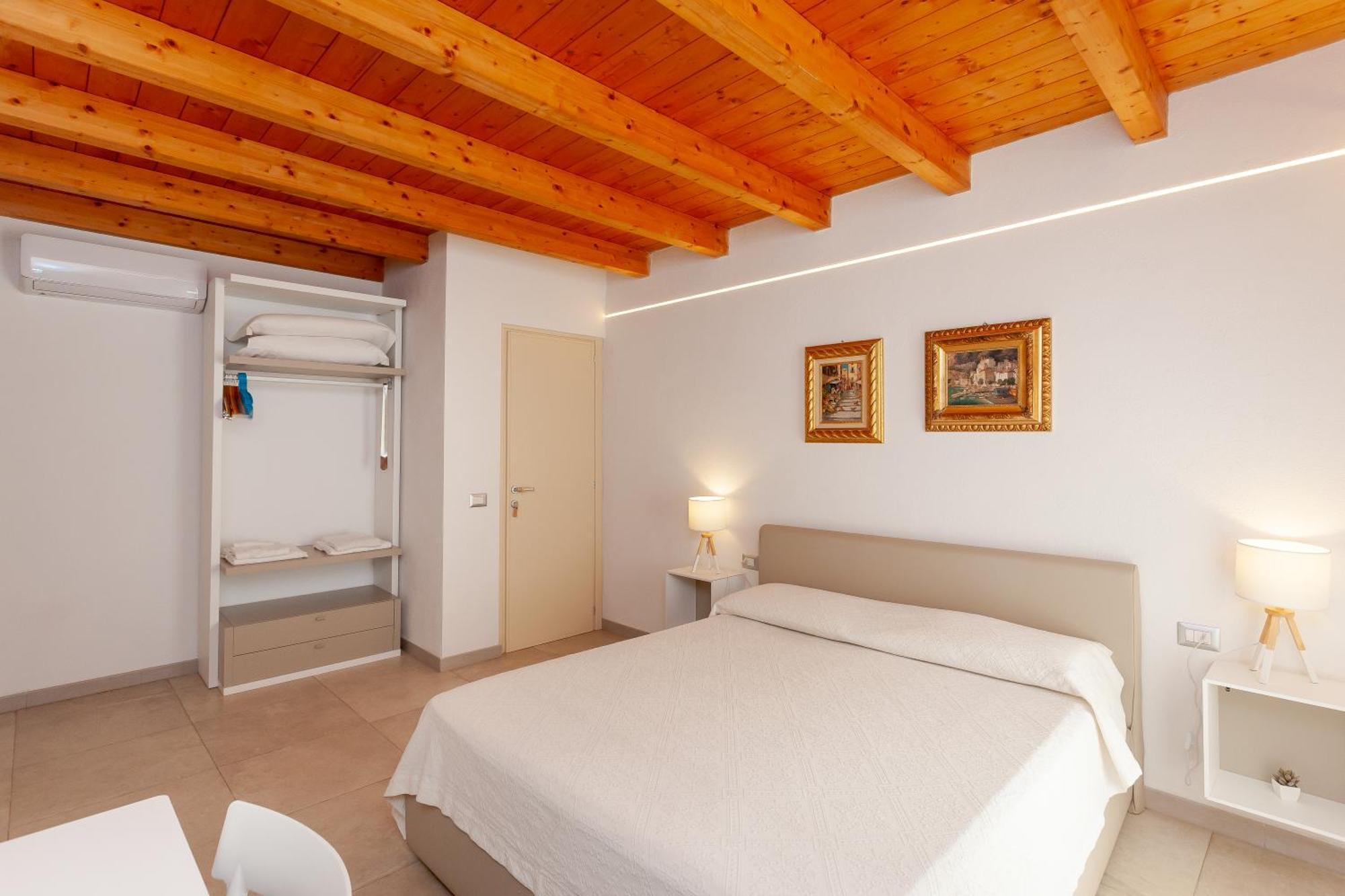 B&B Pettirosso San Teodoro  Exterior foto