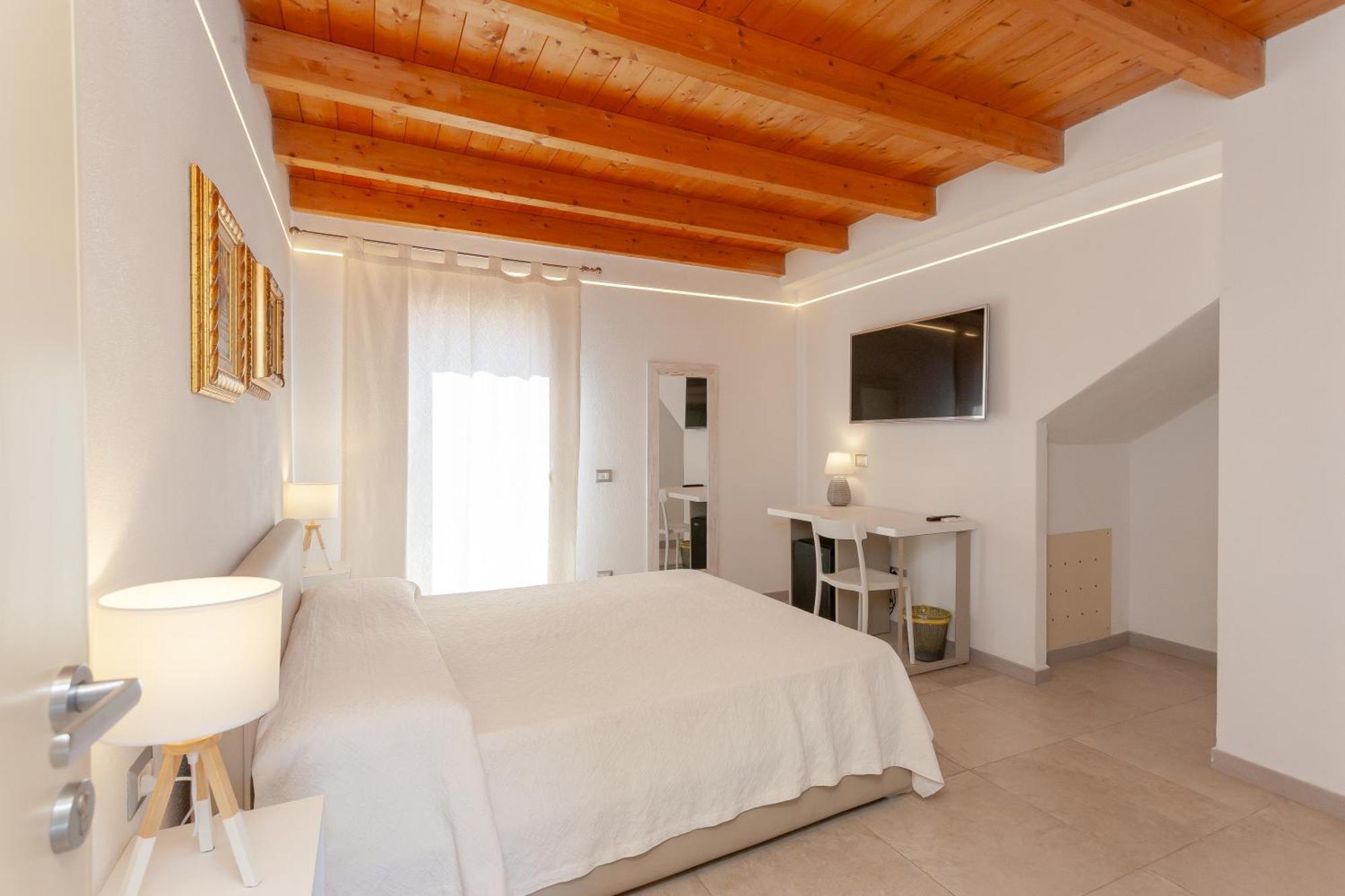 B&B Pettirosso San Teodoro  Exterior foto