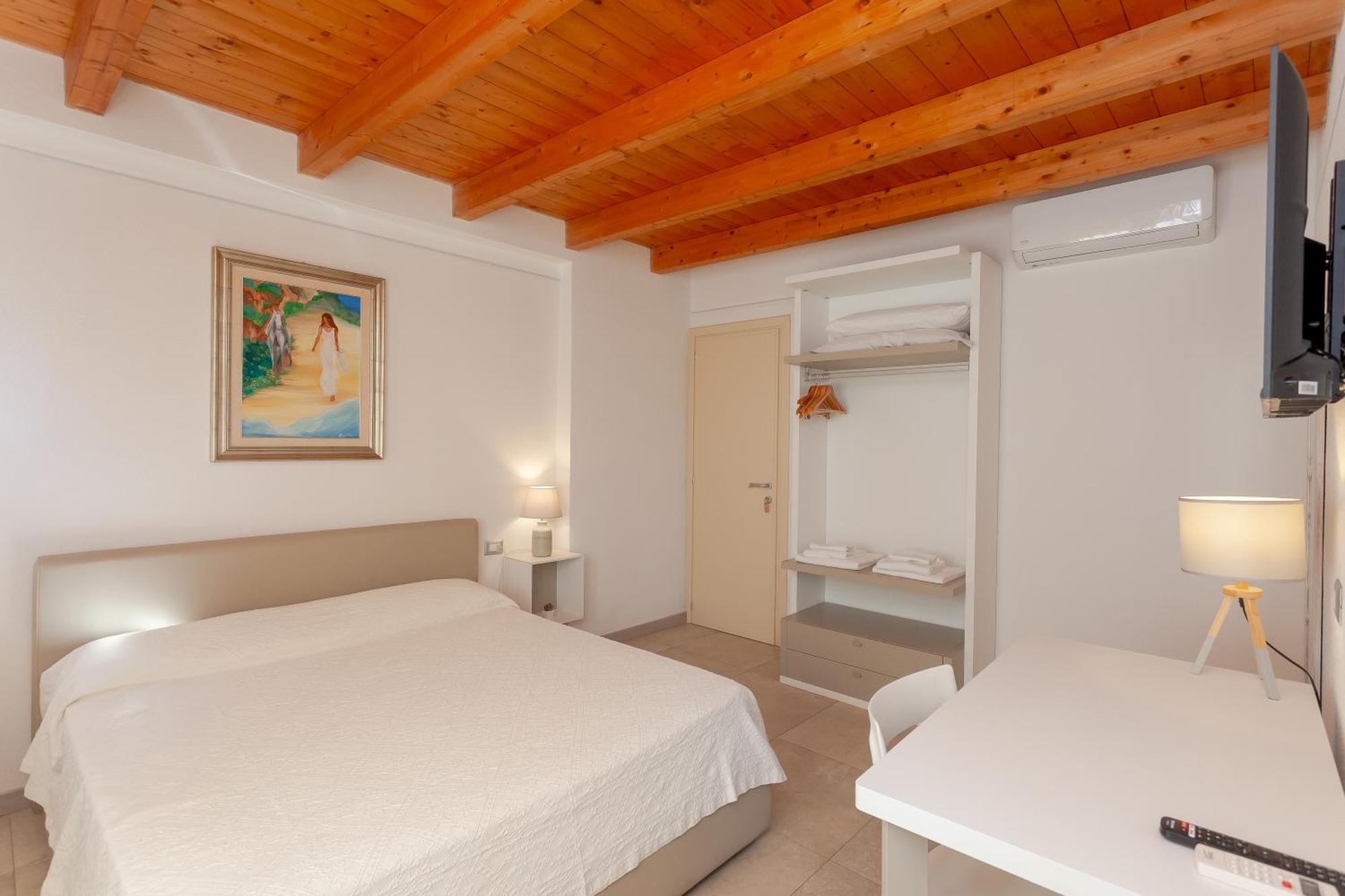 B&B Pettirosso San Teodoro  Exterior foto